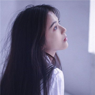 中年不发福！51岁景岗山紧身衣秀健硕身材